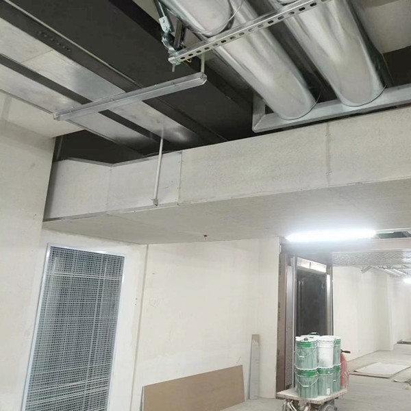 Application of MgO Board in the Metal Roof Project of Middle School (2).jpg